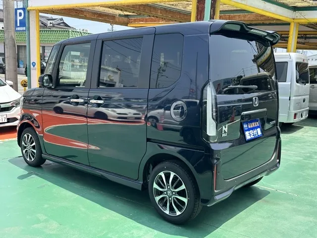 N-BOX(ホンダ)N-BOXカスタム届出済未使用車 2