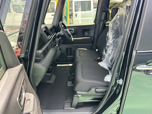 N-BOX(ホンダ)N-BOXカスタム届出済未使用車 3