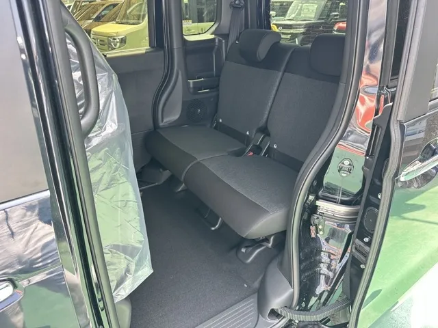 N-BOX(ホンダ)N-BOXカスタム届出済未使用車 4