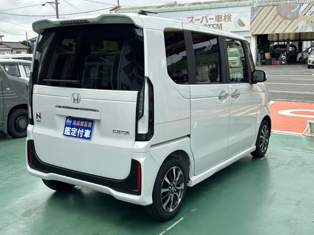 N-BOX(ホンダ)N-BOXカスタム届出済未使用車 11