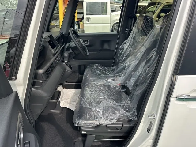N-BOX(ホンダ)N-BOXカスタム届出済未使用車 3