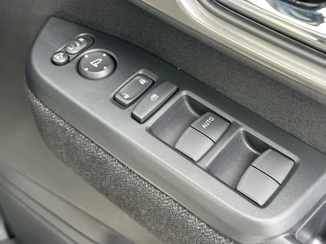 N-BOX(ホンダ)N-BOXカスタム届出済未使用車 13