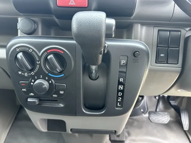 エブリイ(スズキ)PA 4WDディーラ-試乗車 18