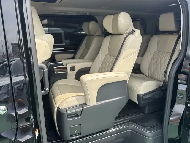 グランエース(トヨタ)G 8人中古車 4