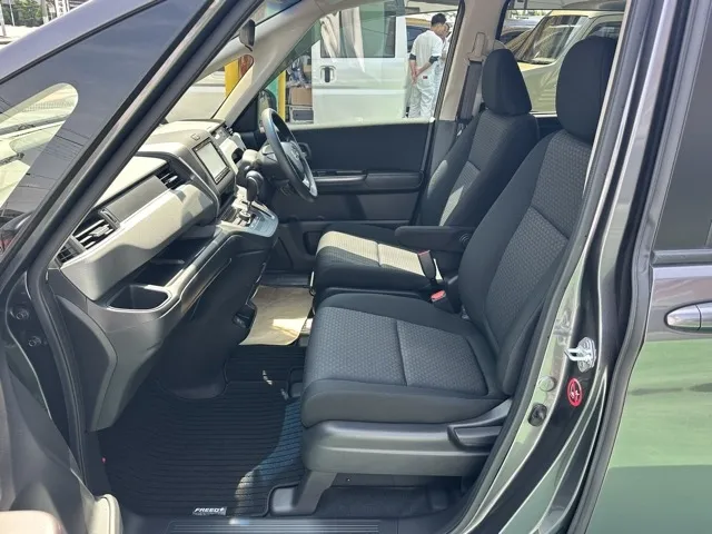フリード(ホンダ)G Cパッケージ 車いす仕様中古車 3