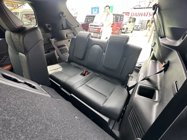 アウトランダー(三菱)P中古車 10