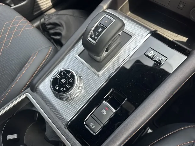 アウトランダー(三菱)P中古車 25