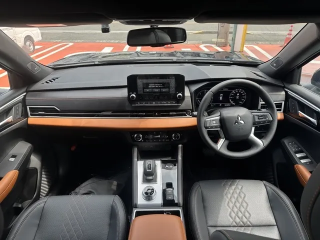 アウトランダー(三菱)P中古車 6