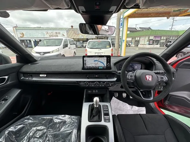 シビック(ホンダ)タイプR レーシングブラックPKG登録済未使用車 5