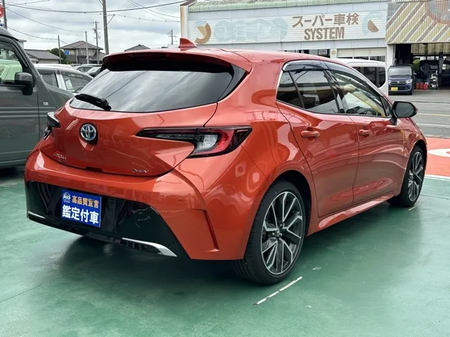 カローラスポーツ(トヨタ)ハイブリッドGZ中古車 11