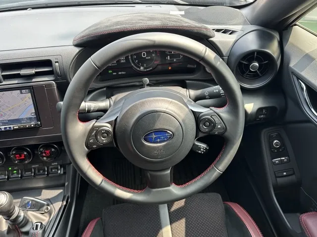 BRZ(スバル)STIスポーツ 6MT中古車 6