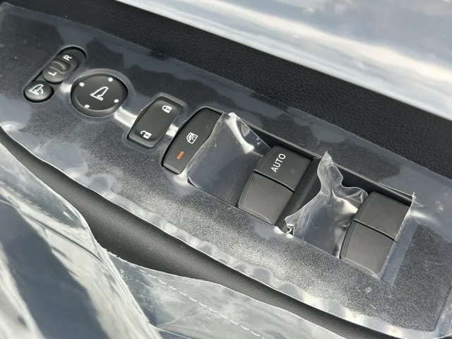 WR-V(ホンダ)Z登録済未使用車 13