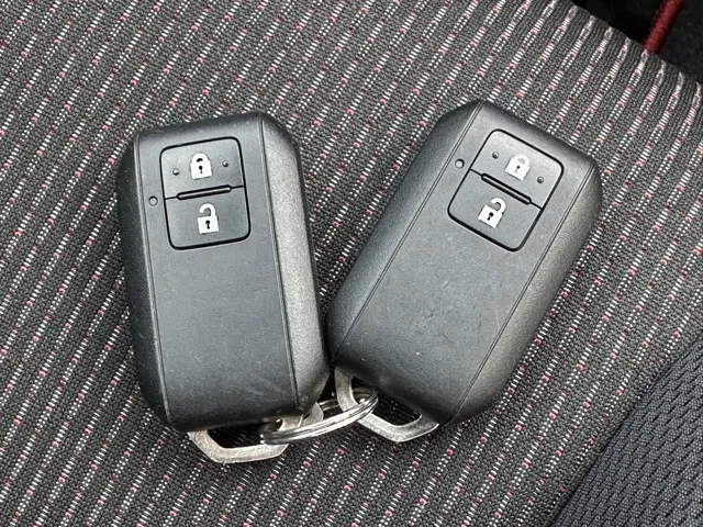 スイフト(スズキ)ベースグレード　セーフティパッケージ 全方位カメラ AT中古車 23