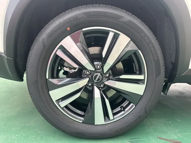 エクストレイル(ニッサン)G e-4ORCE サンルーフ ルーフレール ナッパレザー BOSE中古車 12