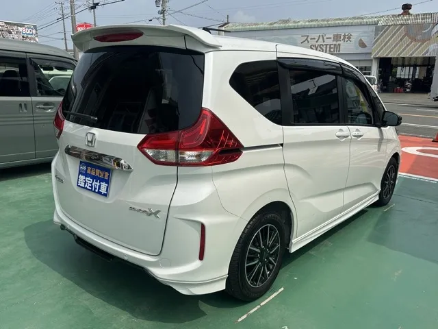 フリード(ホンダ)モデューロX 純正ナビ中古車 12