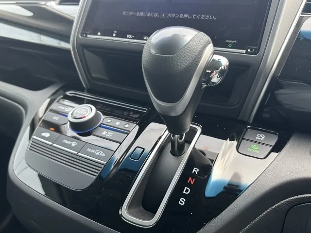 フリード(ホンダ)モデューロX 純正ナビ中古車 24