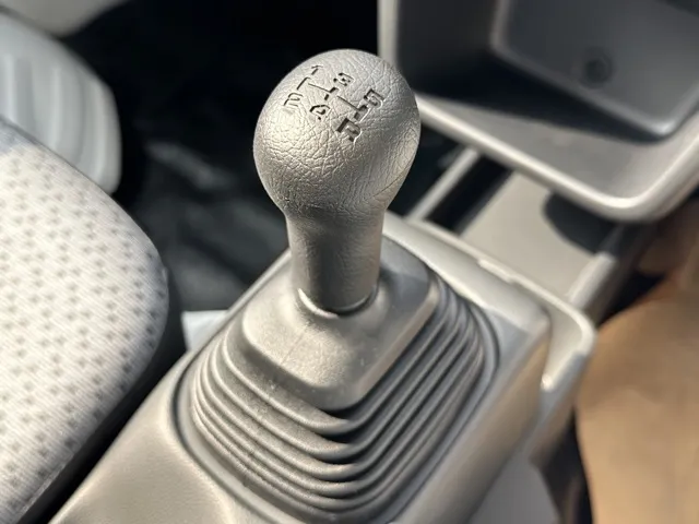 キャリートラック(スズキ)KC 2WD 5MT届出済未使用車 15
