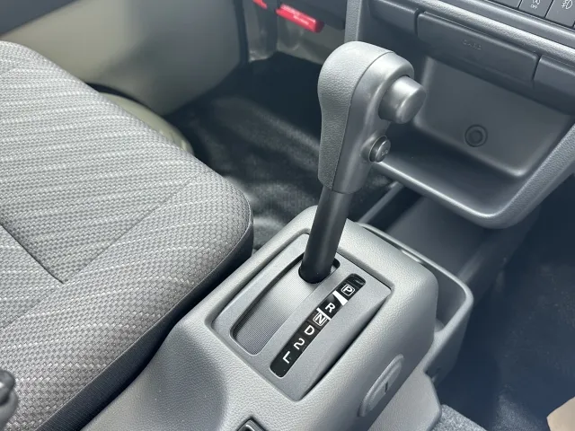 キャリートラック(スズキ)スーパーキャリイXリミテッド AT届出済未使用車 14