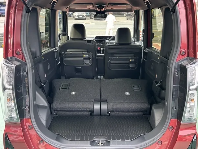 タント(ダイハツ)RS中古車 12