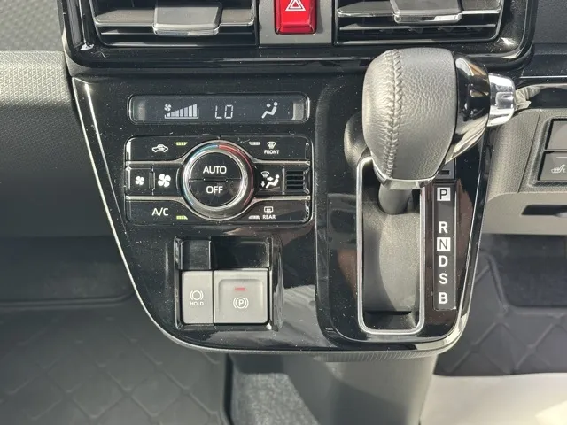 タント(ダイハツ)RS中古車 19