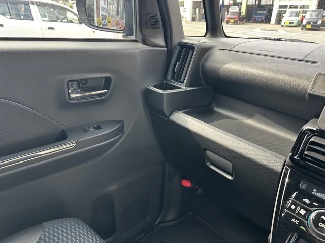 タント(ダイハツ)RS中古車 21