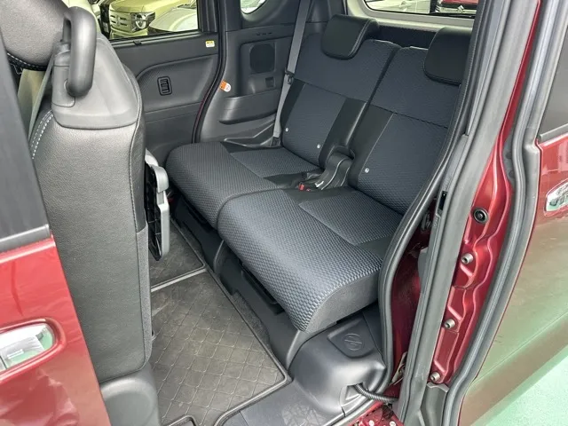 タント(ダイハツ)RS中古車 5