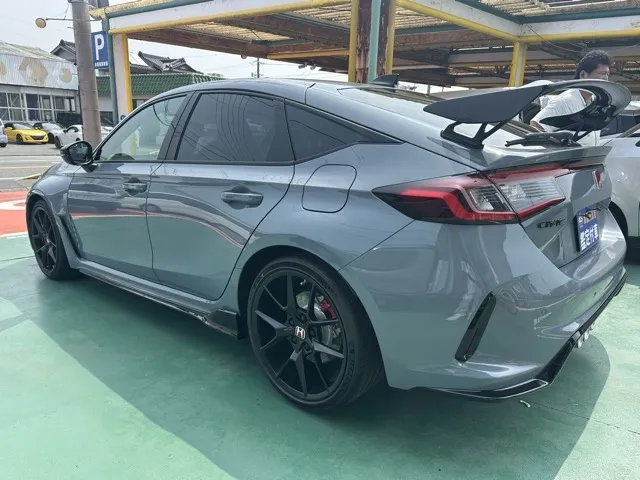 シビック(ホンダ)タイプR レーシングブラックPKG登録済未使用車 2