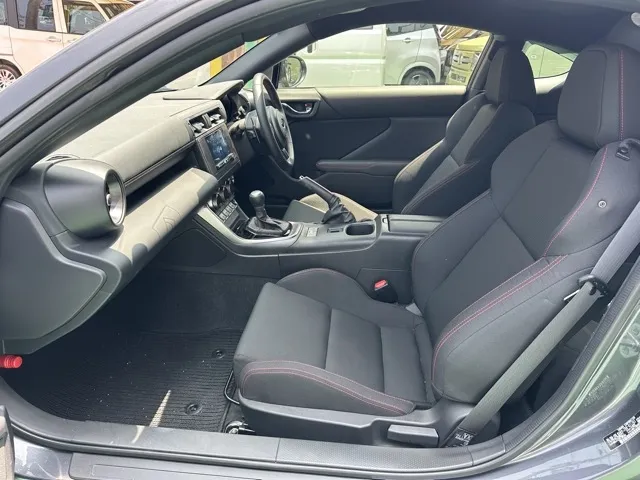 GR86(トヨタ)スバル BRZ R AT中古車 3