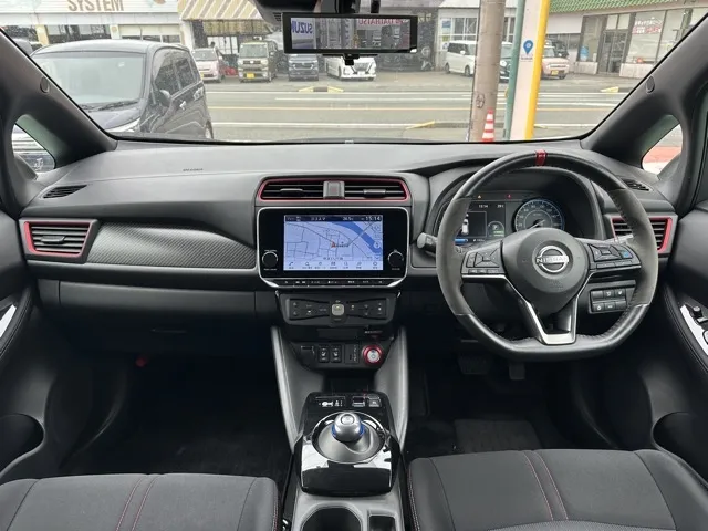 リーフ(ニッサン)ニスモ中古車 6