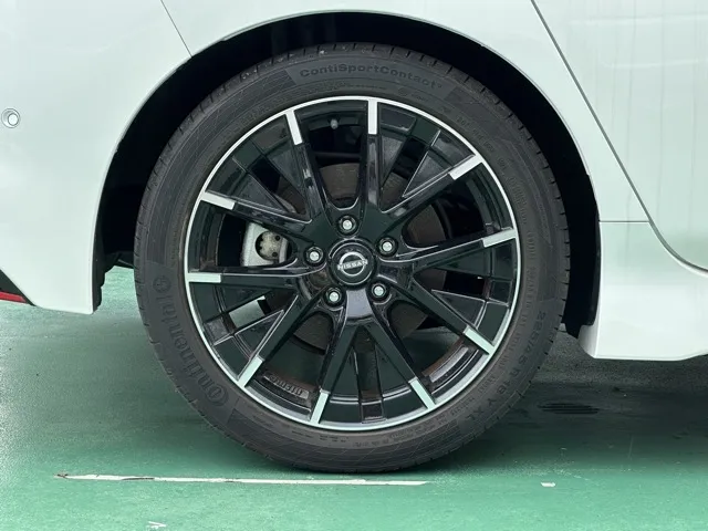リーフ(ニッサン)ニスモ中古車 11