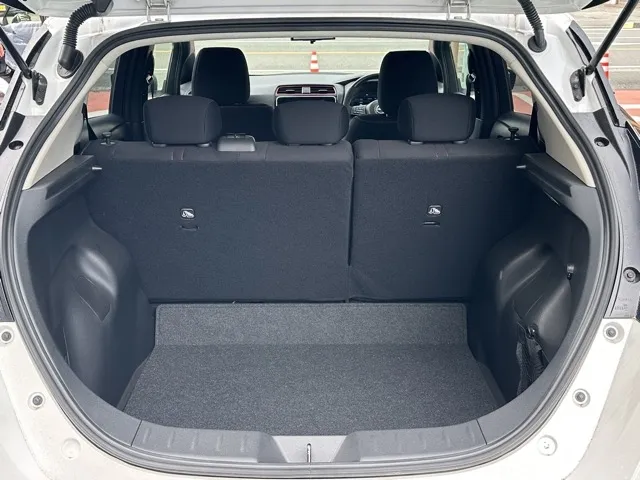 リーフ(ニッサン)ニスモ中古車 8