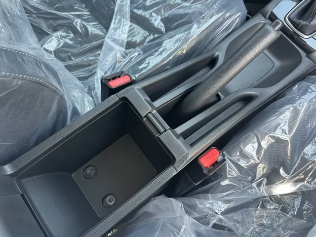 WR-V(ダムド)Z+ リヴァーブ フェイスチェンジキット新車見本展示無 20