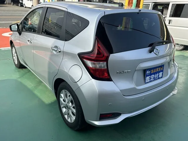 ノート(ニッサン)eパワーX中古車 2