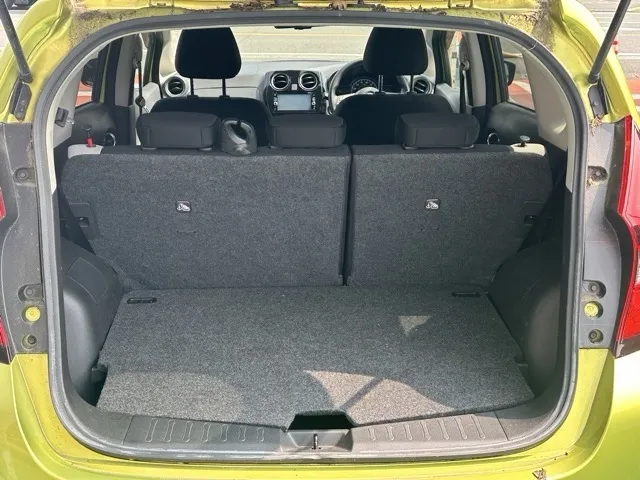 ノート(ニッサン)eパワーX中古車 9
