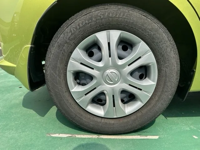 ノート(ニッサン)eパワーX中古車 12
