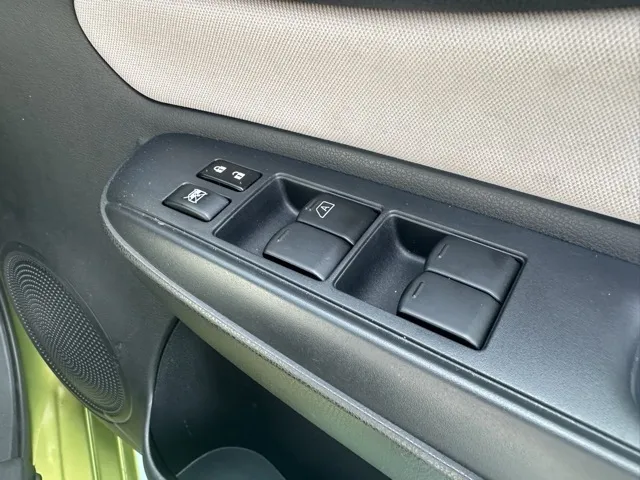 ノート(ニッサン)eパワーX中古車 14