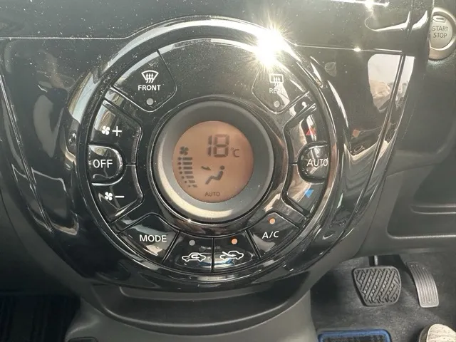 ノート(ニッサン)eパワーX中古車 17