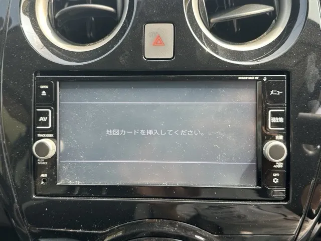 ノート(ニッサン)eパワーX中古車 18