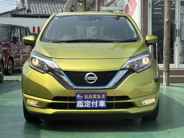 ノート(ニッサン)eパワーX中古車 27