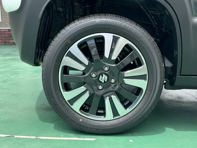 クロスビー(スズキ)ハイブリッドMZ登録済未使用車 11