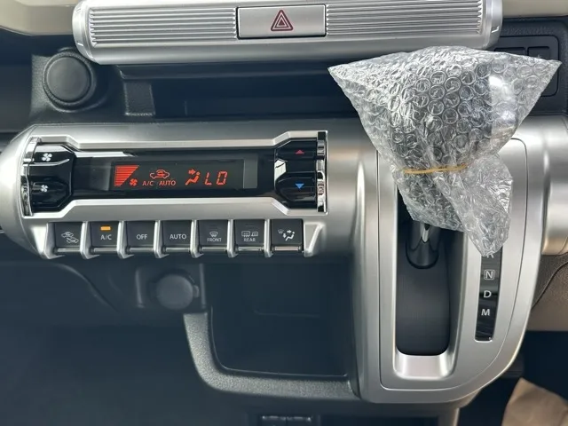 クロスビー(スズキ)ハイブリッドMZ登録済未使用車 14