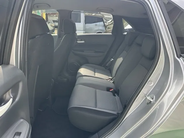 フィット(ホンダ)e：HEV ベーシック中古車 4