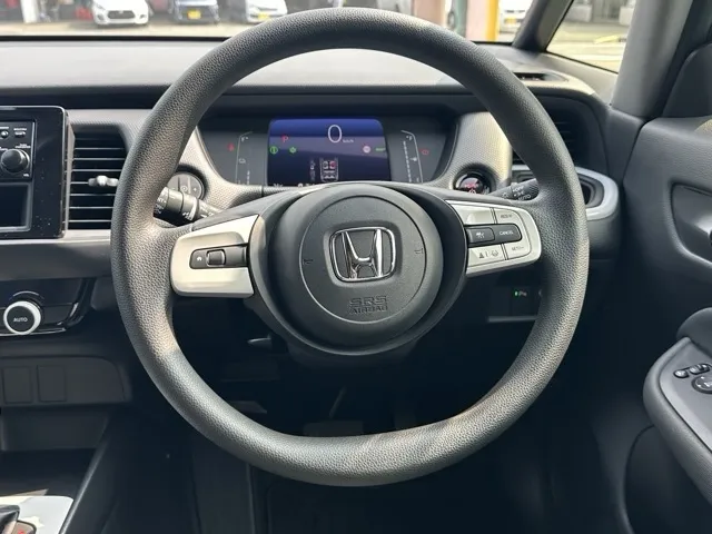 フィット(ホンダ)e：HEV ベーシック中古車 6