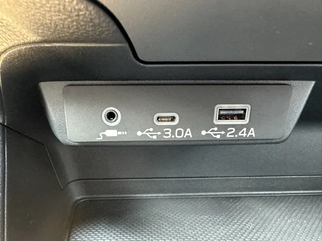 クロストレック(スバル)リミテッド中古車 14