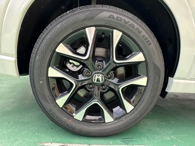 ZR-V(ホンダ)Z BSI 後退出庫サポートレス登録済未使用車 14