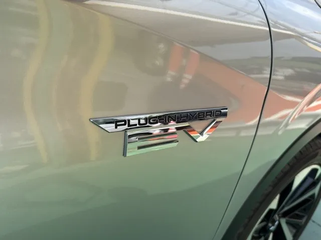 アウトランダー(三菱)G ５人乗 アラウンドビューモニター中古車 16