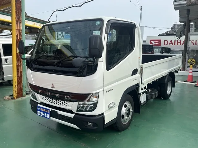 キャンター(三菱)全低床 平ボディ ２ｔ登録済未使用車 1