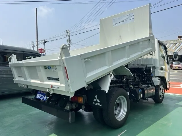 キャンター(三菱)全低床キョウカダンプ ３ｔ中古車 9