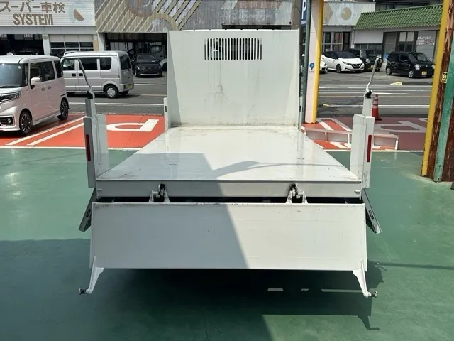 キャンター(三菱)全低床キョウカダンプ ３ｔ中古車 13