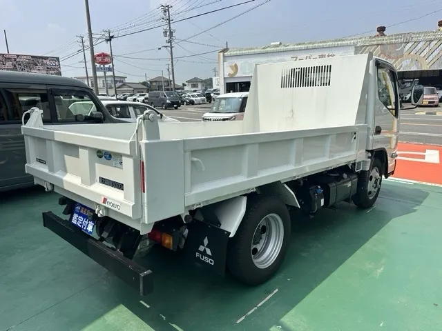キャンター(三菱)全低床キョウカダンプ ３ｔ中古車 15